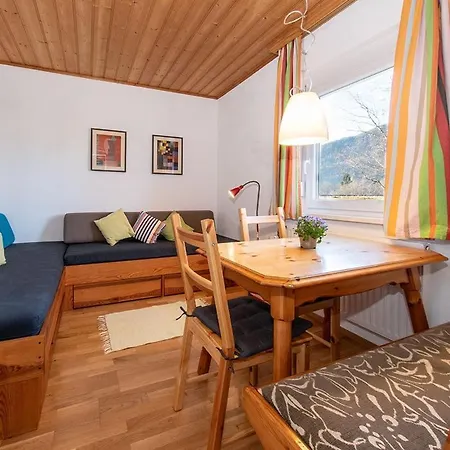 Gemuetliches Mit Grosser Suedwest-terrasse Fussen